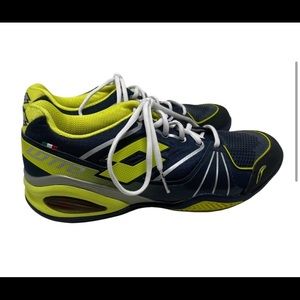 Lotto clay court tennis shoes.